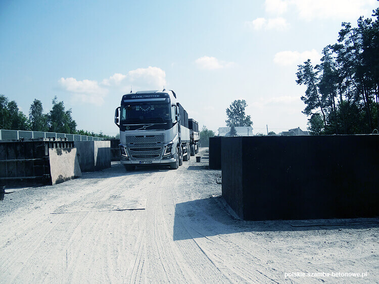 Transport szamb betonowych  w Władysławowie
